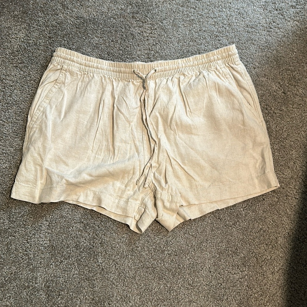 H&M linen shorts